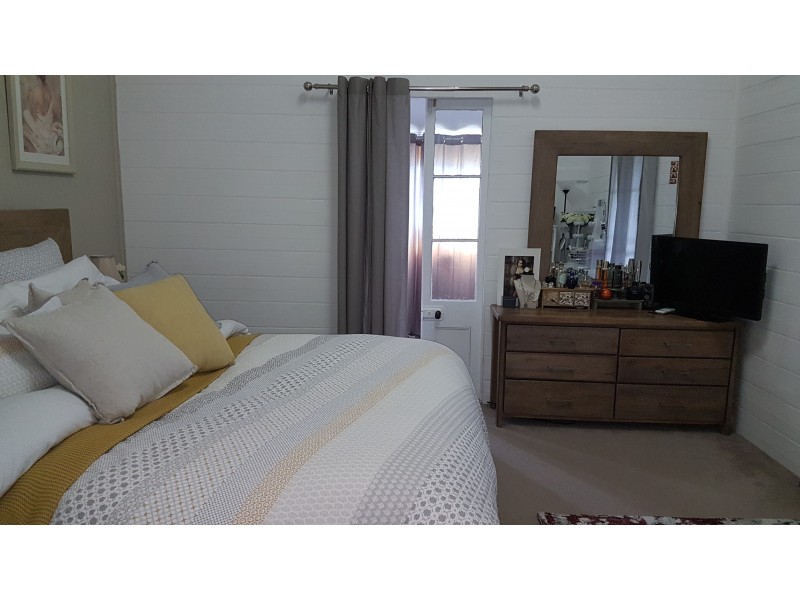 14 Grey St, Walterhall QLD 4714