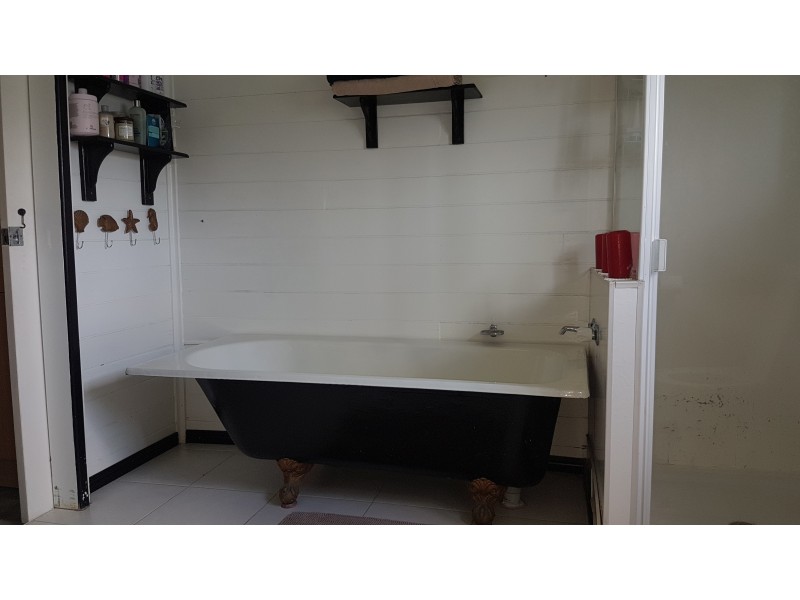 14 Grey St, Walterhall QLD 4714