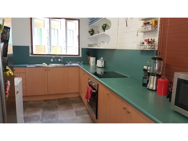 14 Grey St, Walterhall QLD 4714