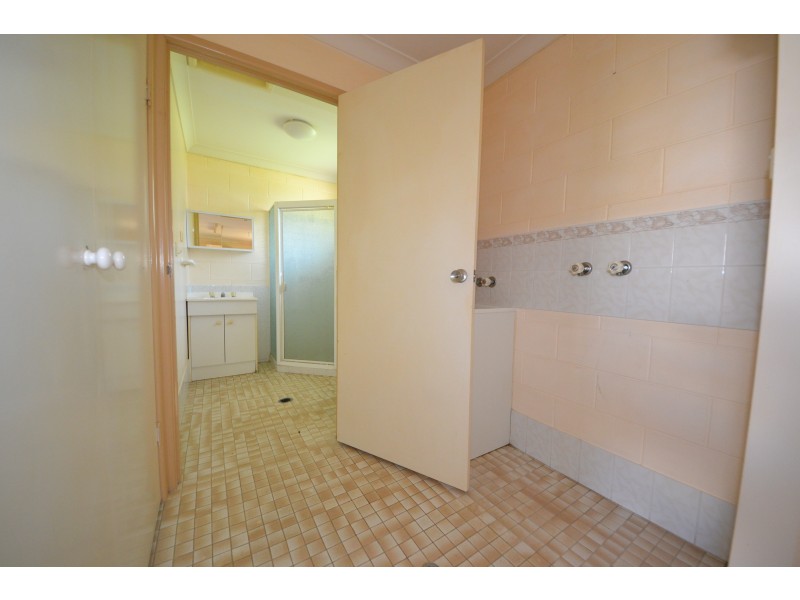 2/49 James St, Mount Morgan QLD 4714