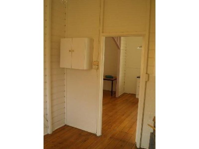 42 James Street, Mount Morgan QLD 4714