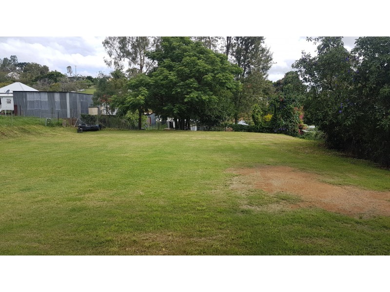 2 William St, Mount Morgan QLD 4714