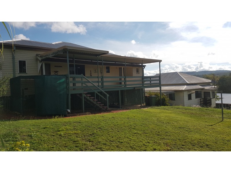13 Dee St, Mount Morgan QLD 4714