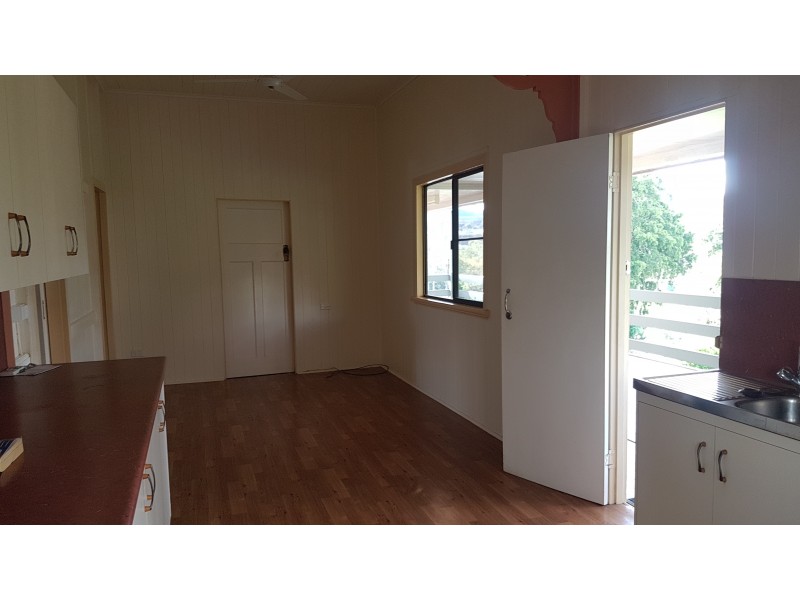 13 Dee St, Mount Morgan QLD 4714