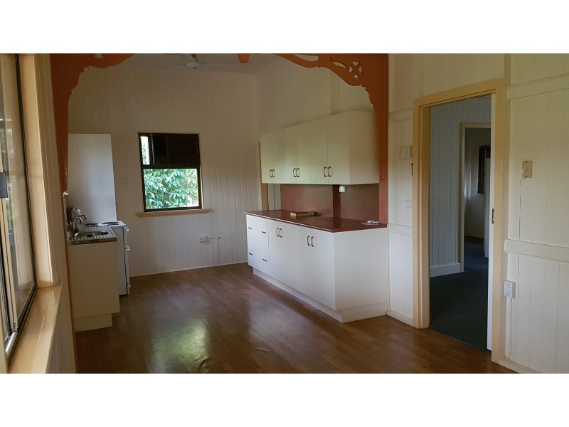 13 Dee St, Mount Morgan QLD 4714