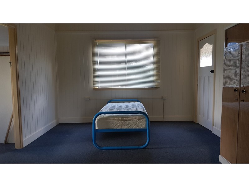 13 Dee St, Mount Morgan QLD 4714