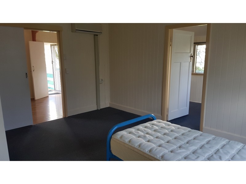 13 Dee St, Mount Morgan QLD 4714