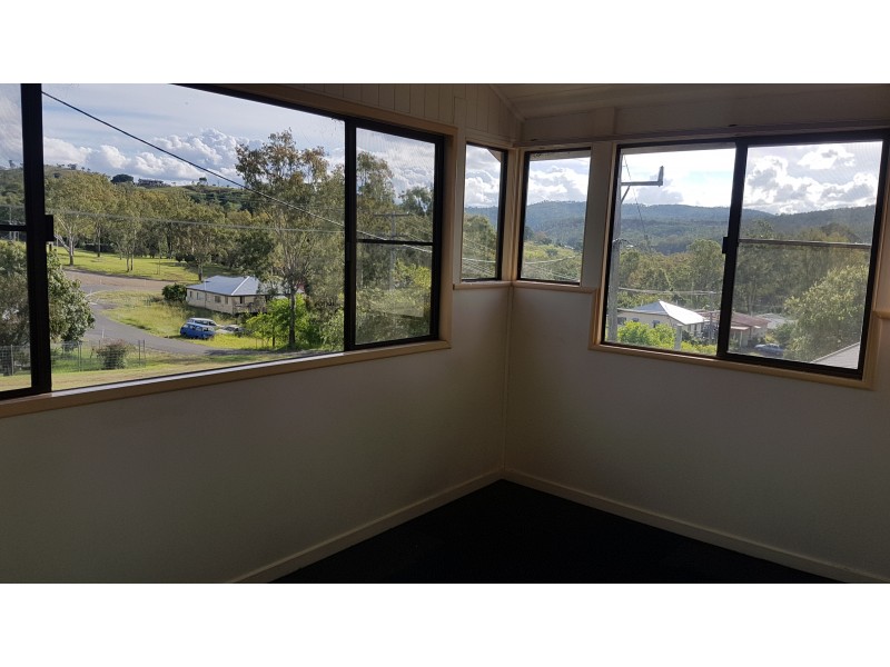 13 Dee St, Mount Morgan QLD 4714