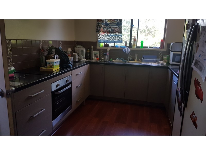 86 James St, Mount Morgan QLD 4714