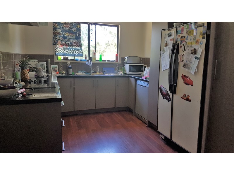 86 James St, Mount Morgan QLD 4714