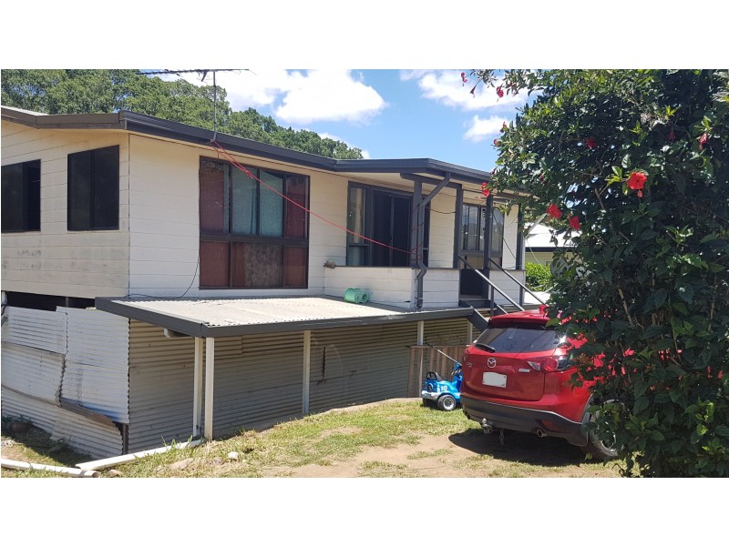 86 James St, Mount Morgan QLD 4714