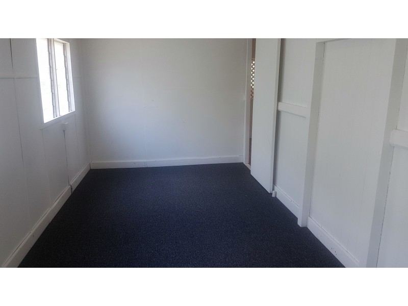 54 James St, Mount Morgan QLD 4714