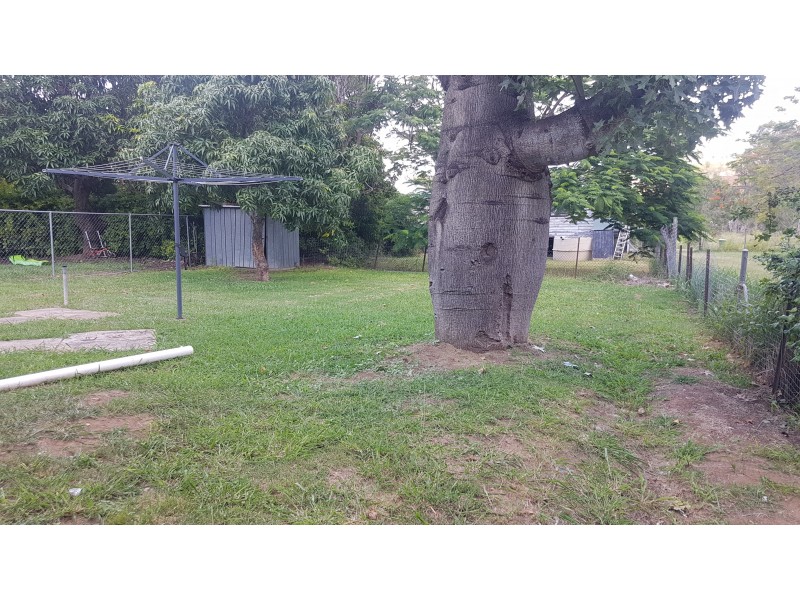54 James St, Mount Morgan QLD 4714