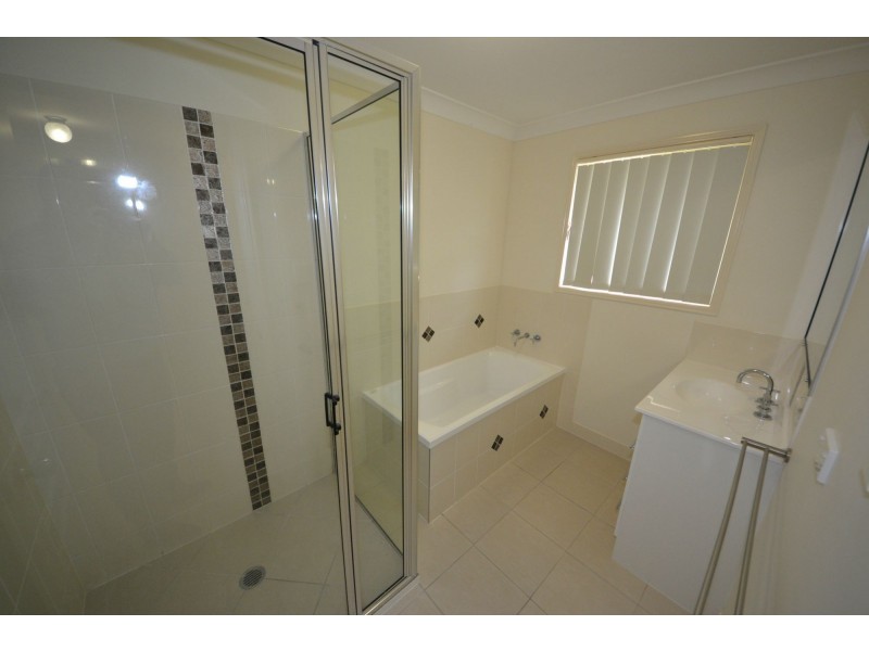 107 Abby Drive St, Gracemere QLD 4702