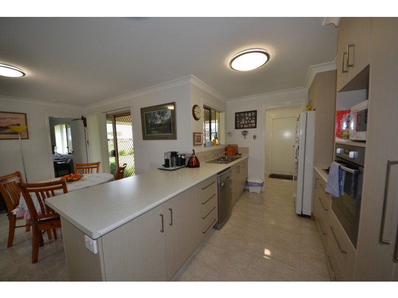 55 Burke And Wills Dr, Gracemere QLD 4702