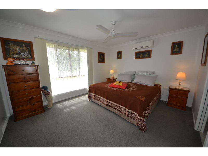 55 Burke And Wills Dr, Gracemere QLD 4702