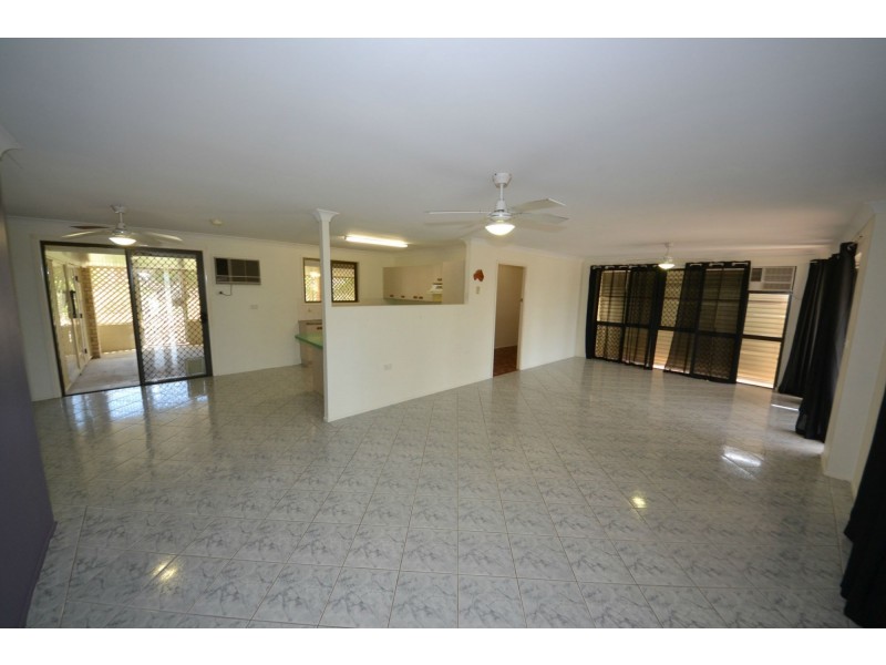 77 Old Capricorn Highway, Gracemere QLD 4702