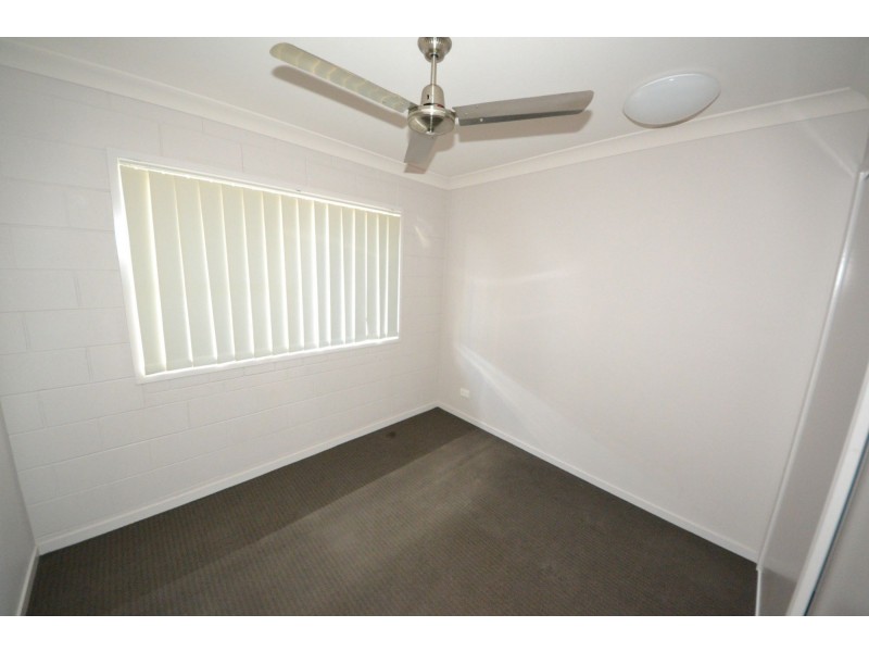 2/181 Lucas Street, Gracemere QLD 4702