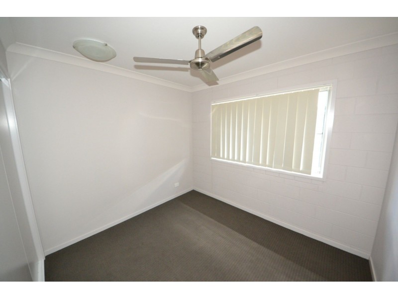 2/181 Lucas Street, Gracemere QLD 4702