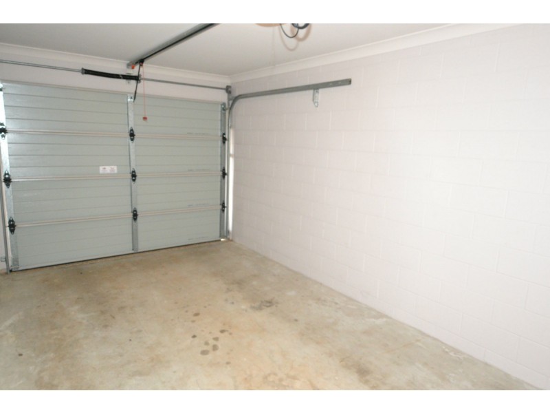 2/181 Lucas Street, Gracemere QLD 4702