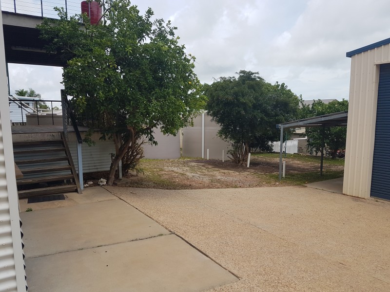 6 Jacaranda Dr, Stanage QLD 4702