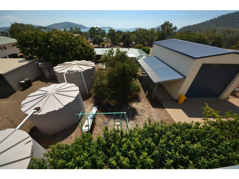 6 Jacaranda Dr, Stanage QLD 4702