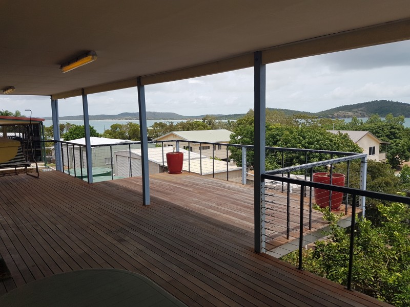 6 Jacaranda Dr, Stanage QLD 4702