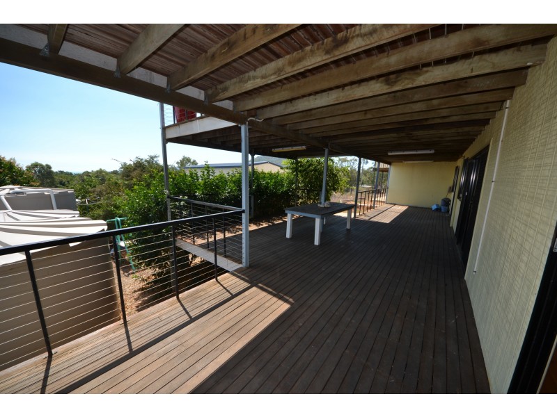 6 Jacaranda Dr, Stanage QLD 4702