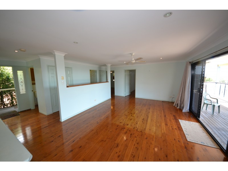 6 Jacaranda Dr, Stanage QLD 4702