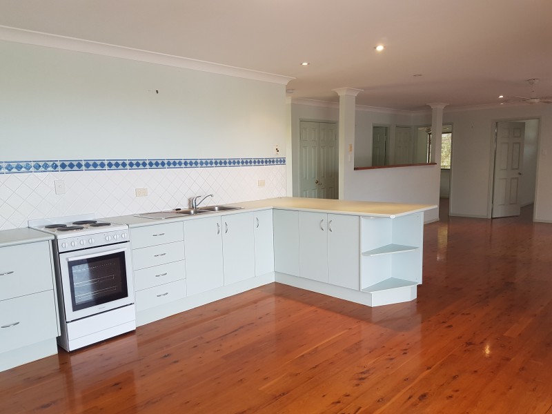 6 Jacaranda Dr, Stanage QLD 4702