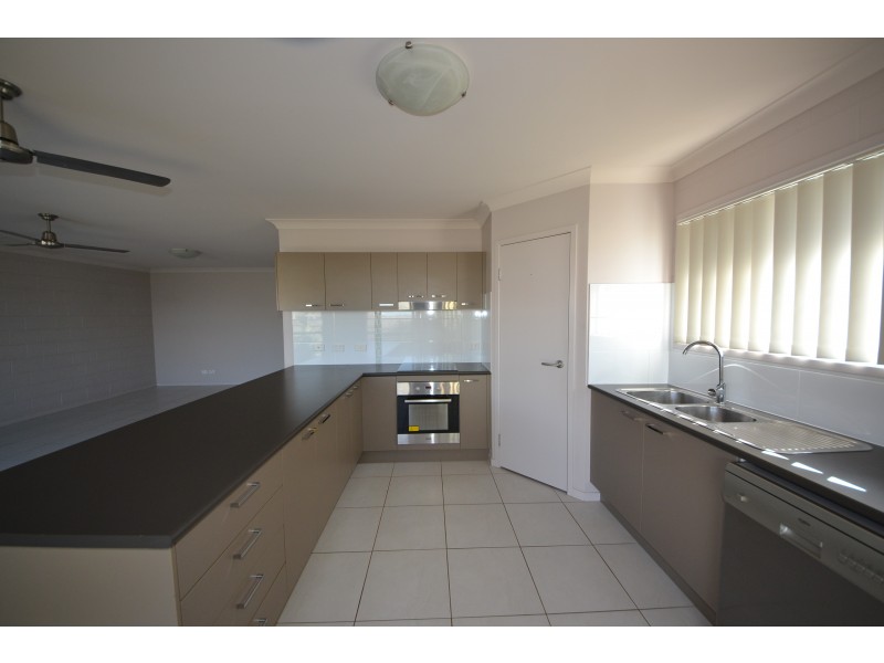 Unit 1/181 Lucas St, Gracemere QLD 4702