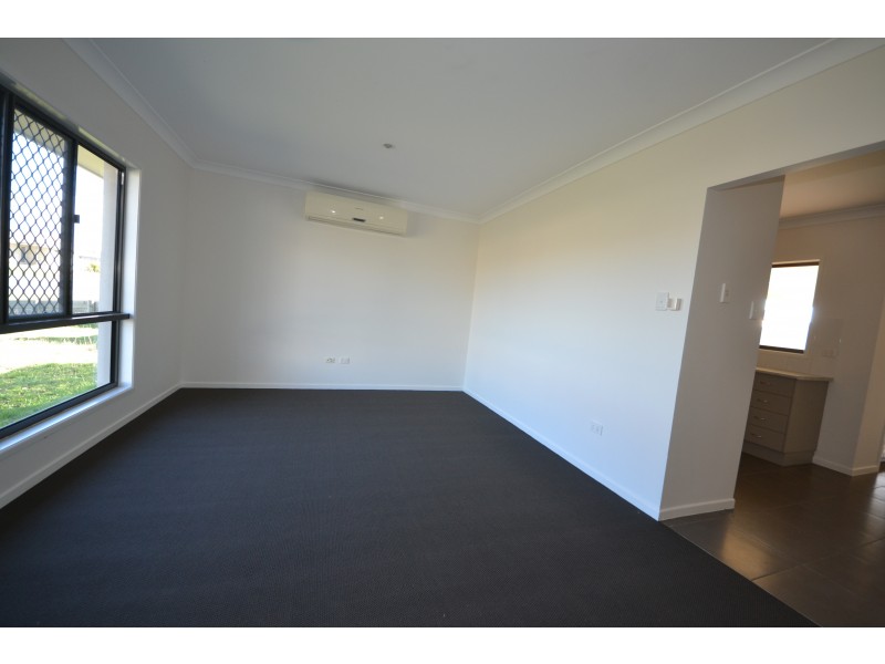 10 Chatterton Bvd, Gracemere QLD 4702