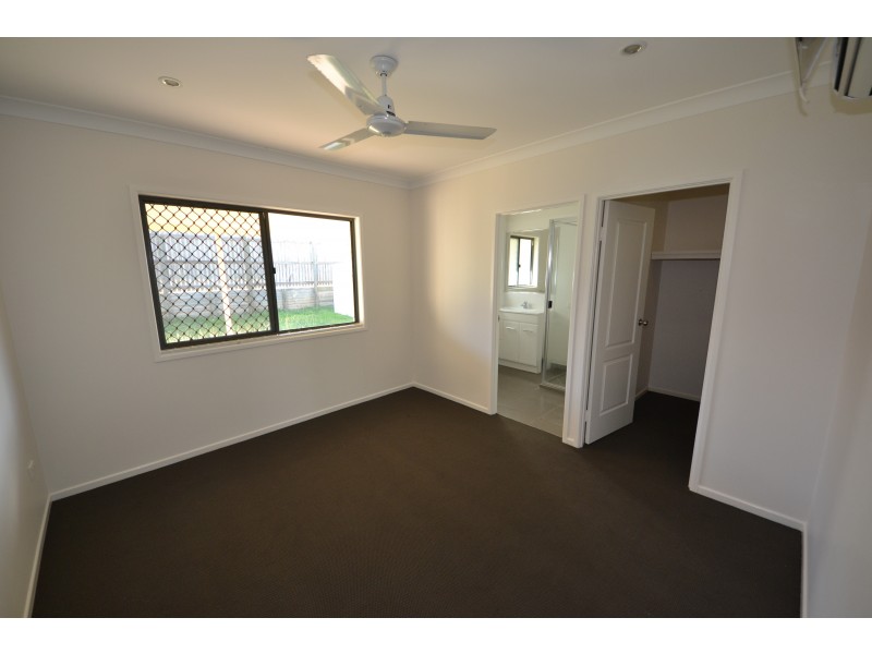 10 Chatterton Bvd, Gracemere QLD 4702