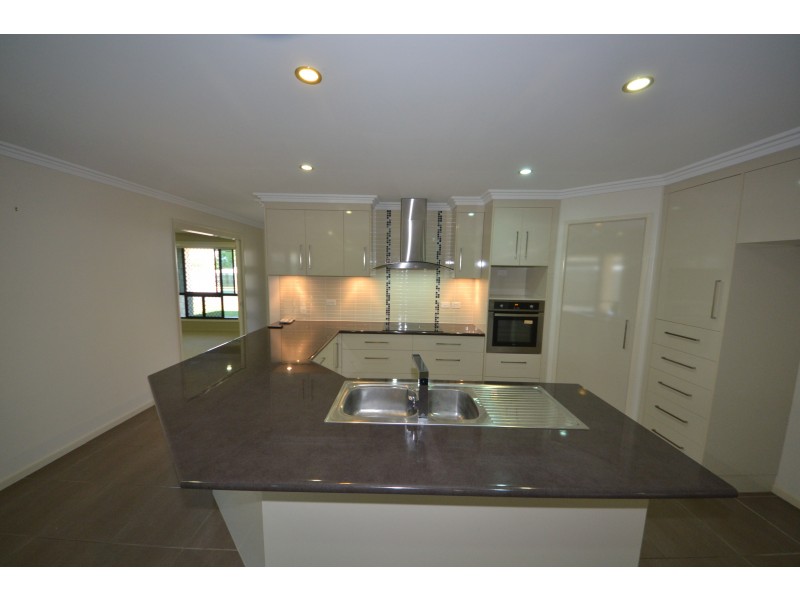 109 Lucas St, Gracemere QLD 4702