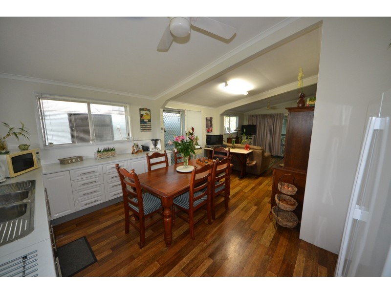 11 Mark Cl, Bouldercombe QLD 4702