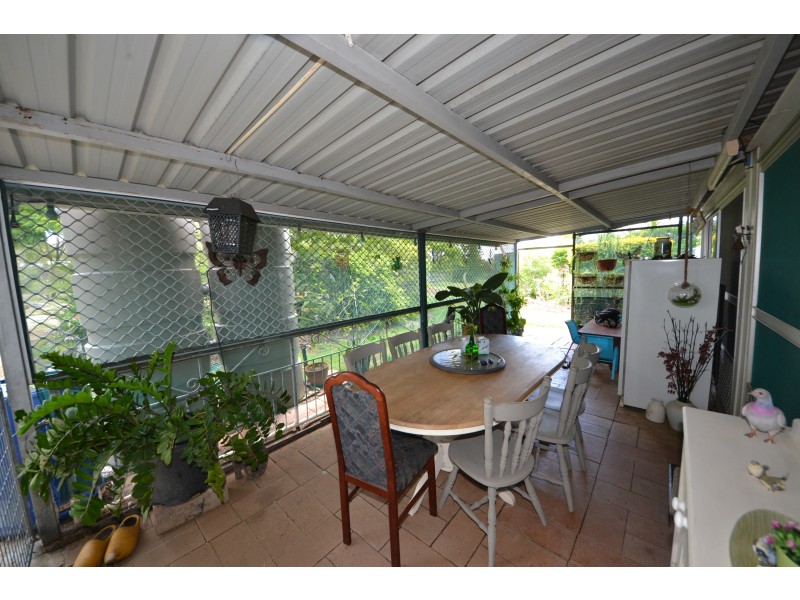 11 Mark Cl, Bouldercombe QLD 4702