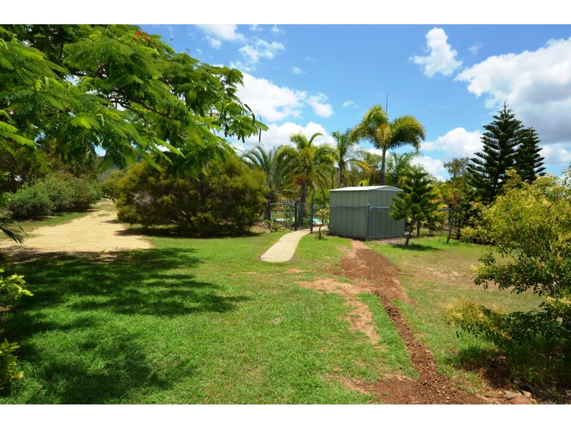 11 Mark Cl, Bouldercombe QLD 4702