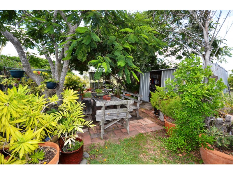 11 Mark Cl, Bouldercombe QLD 4702
