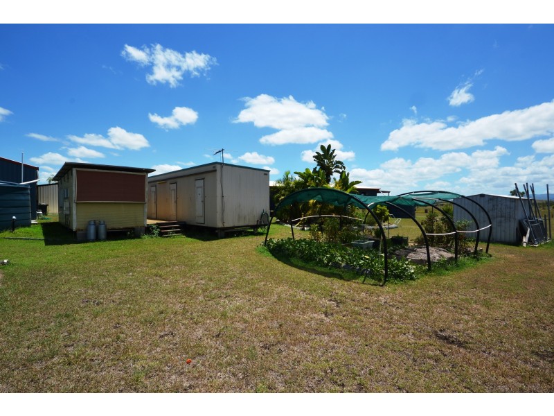 40 Sheehan Rd, Alton Downs QLD 4702