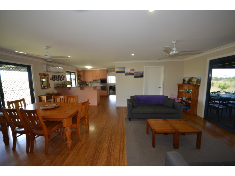 40 Sheehan Rd, Alton Downs QLD 4702