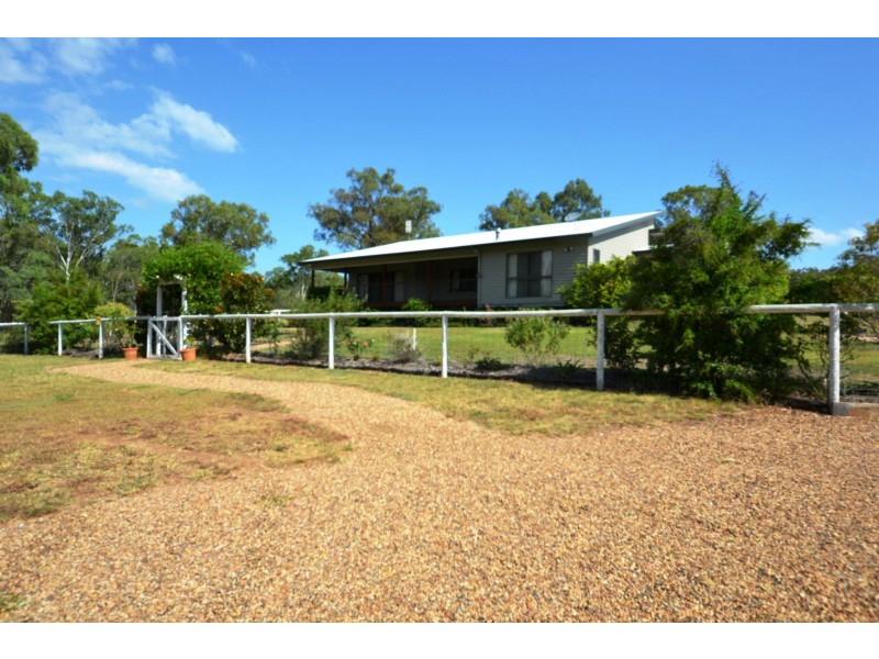 4 Cook Road, Mount Morgan QLD 4714