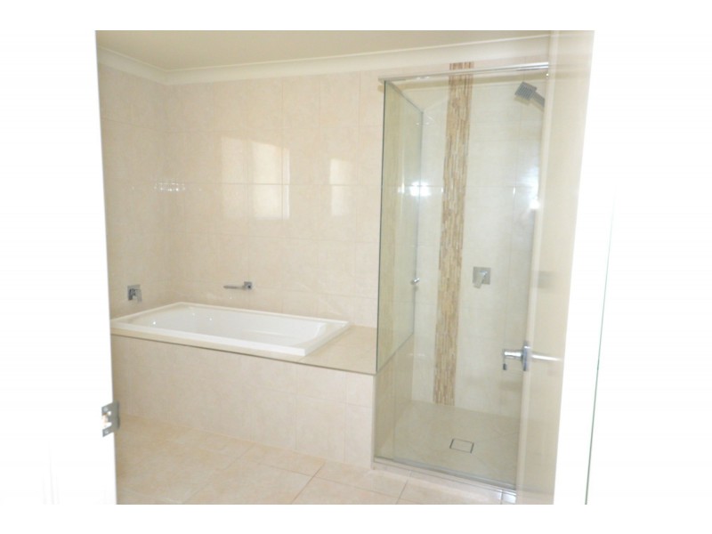 4 Cook Road, Mount Morgan QLD 4714