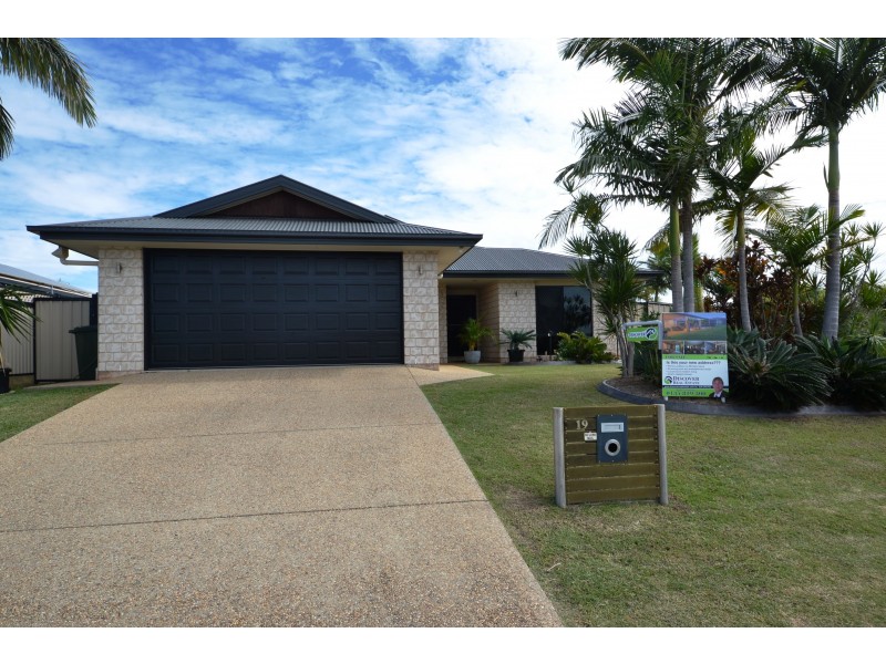 19 Broadhurst Drive, Gracemere QLD 4702