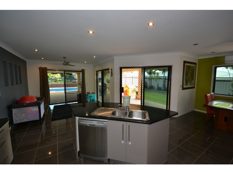 19 Broadhurst Drive, Gracemere QLD 4702