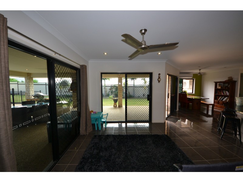 19 Broadhurst Drive, Gracemere QLD 4702