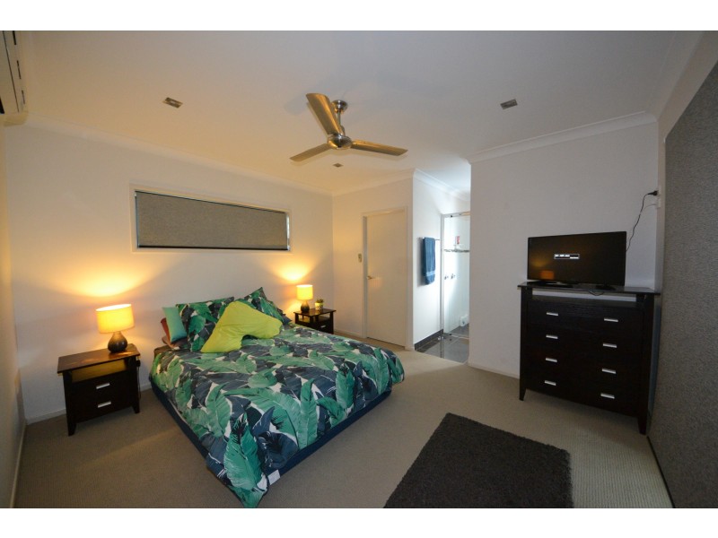 19 Broadhurst Drive, Gracemere QLD 4702