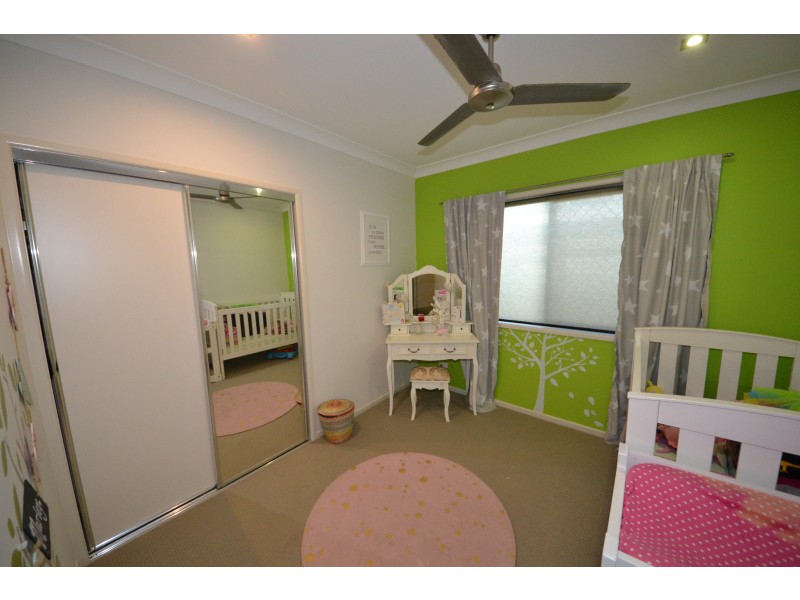 19 Broadhurst Drive, Gracemere QLD 4702