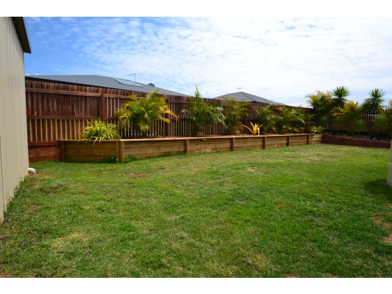 66 Jamie Crescent, Gracemere QLD 4702