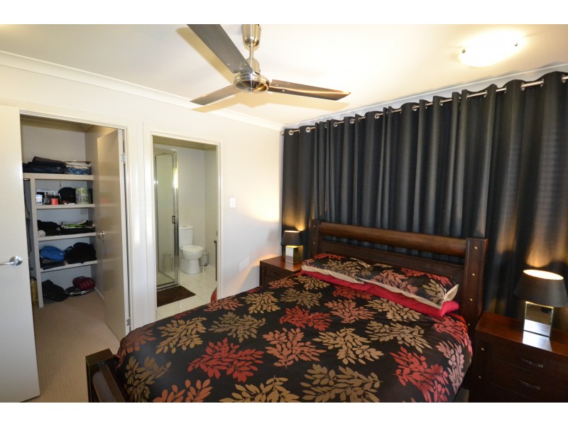 66 Jamie Crescent, Gracemere QLD 4702