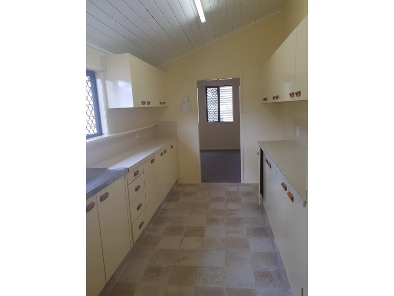 48 River St, Mount Morgan QLD 4714